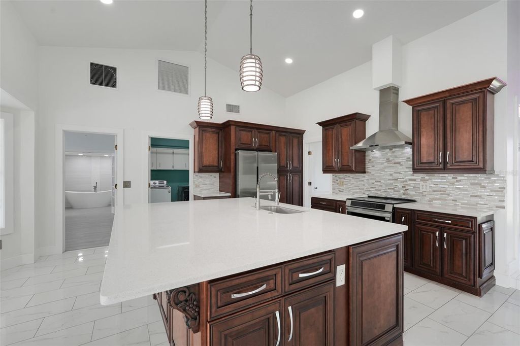 Image 16 of property listing at 9106 GALLEON COURT, Orlando, FL 32819