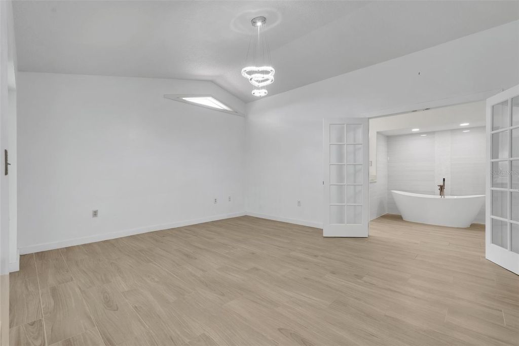 Image 18 of property listing at 9106 GALLEON COURT, Orlando, FL 32819