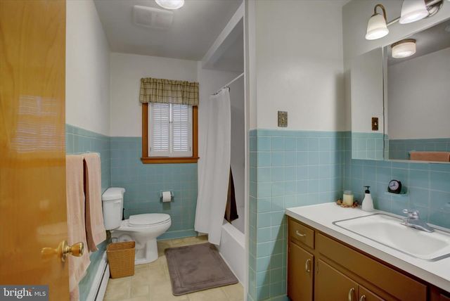 56 FIELD CIRCLE, Chambersburg, PA 17202