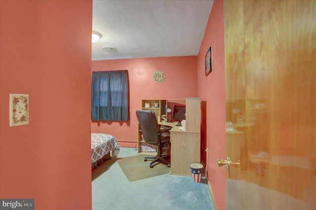 56 FIELD CIRCLE, Chambersburg, PA 17202