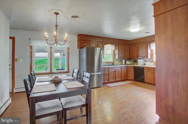 56 FIELD CIRCLE, Chambersburg, PA 17202