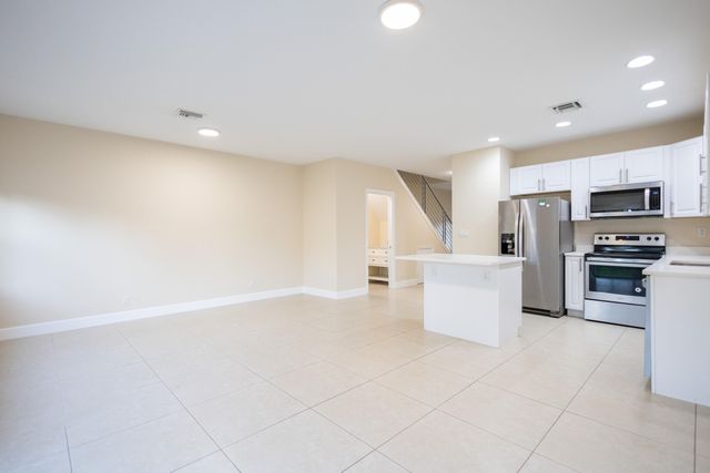 12437 Westhampton Circle, Wellington, FL 33414