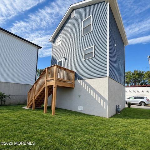 42 W Shore Street, Keansburg, NJ 07734