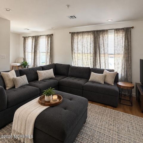 42 W Shore Street, Keansburg, NJ 07734
