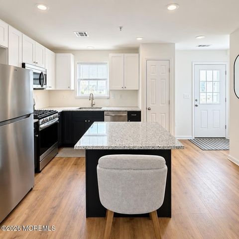 42 W Shore Street, Keansburg, NJ 07734