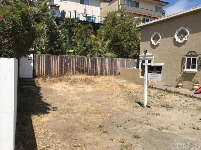 912 Mira Mar Place, Oceanside, CA 92054