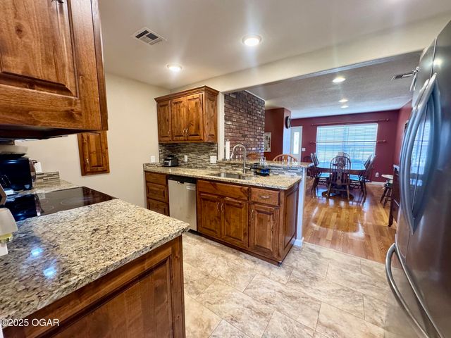 12882 Larissa Drive, Neosho, MO 64850