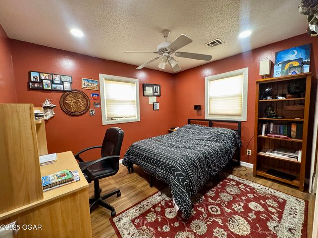 12882 Larissa Drive, Neosho, MO 64850