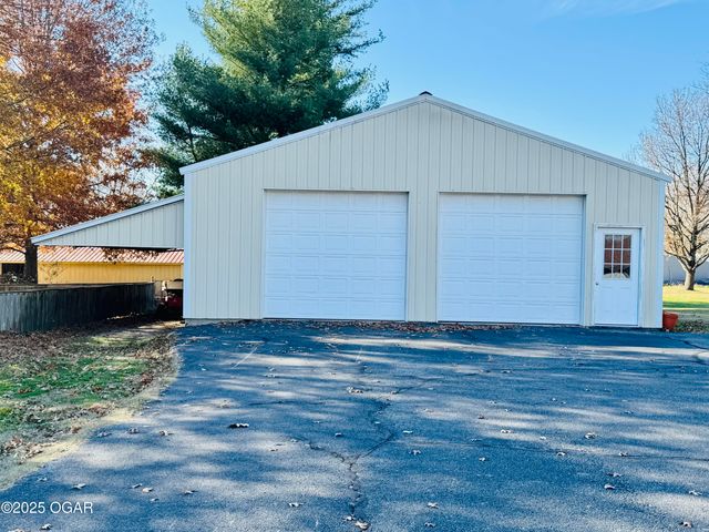 12882 Larissa Drive, Neosho, MO 64850