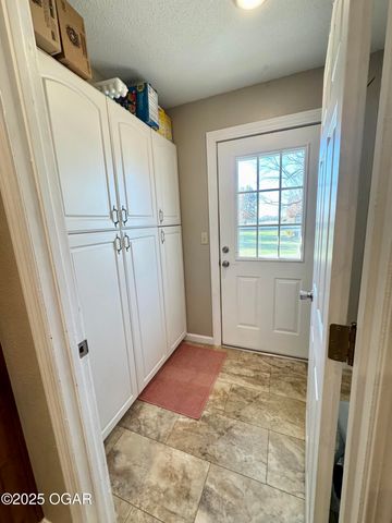 12882 Larissa Drive, Neosho, MO 64850