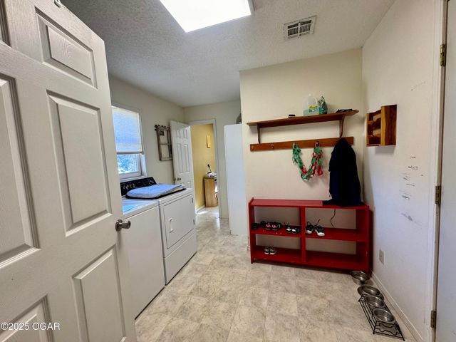 12882 Larissa Drive, Neosho, MO 64850