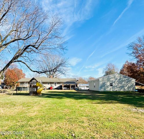 12882 Larissa Drive, Neosho, MO 64850