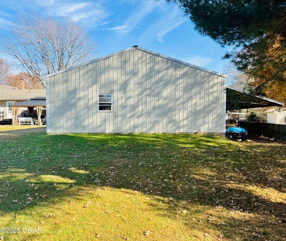 12882 Larissa Drive, Neosho, MO 64850