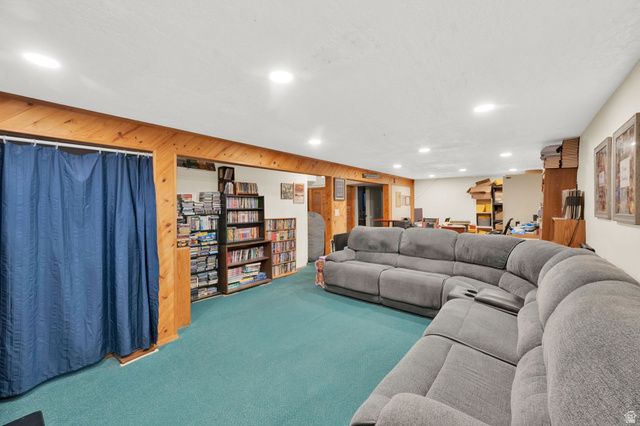 4075 S SYMPHONY CIR, West Valley City, UT 84119