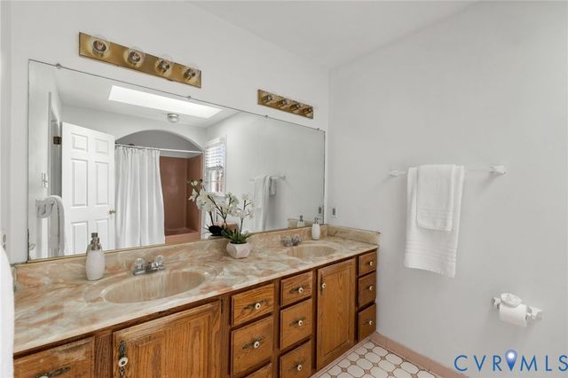 405 Hickory Dr, Manakin Sabot, VA 23103