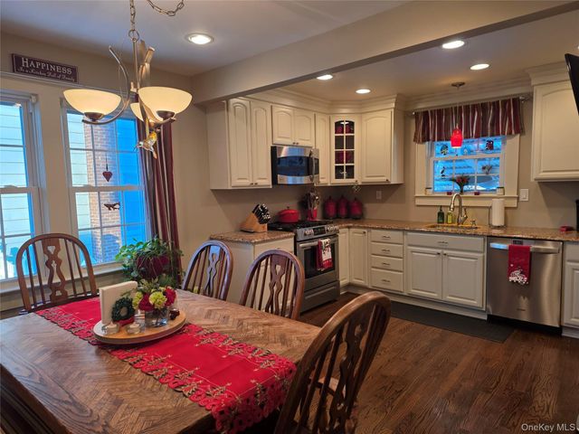 1405 Ohio Avenue, Bay Shore, NY 11706