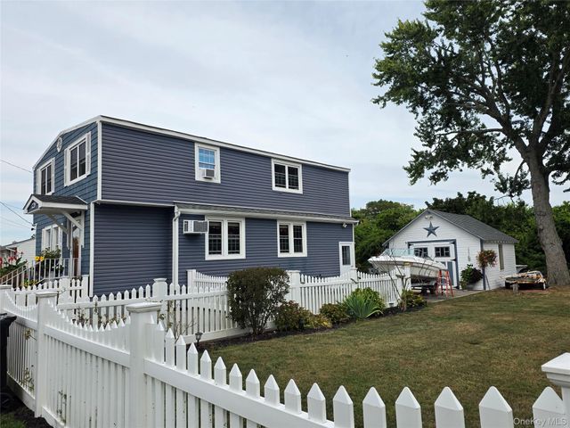 1405 Ohio Avenue, Bay Shore, NY 11706