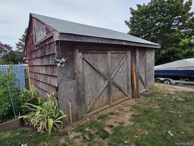 1405 Ohio Avenue, Bay Shore, NY 11706