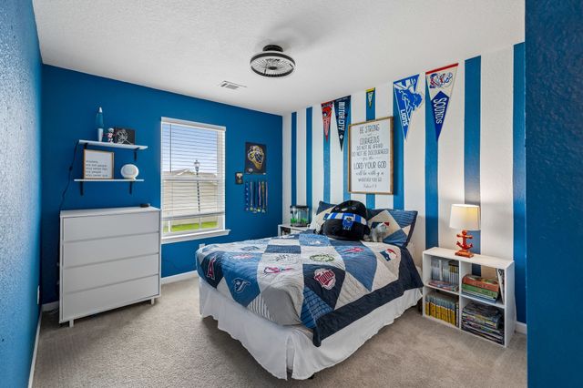 2704 Swarm Ct, Columbia, TN 38401