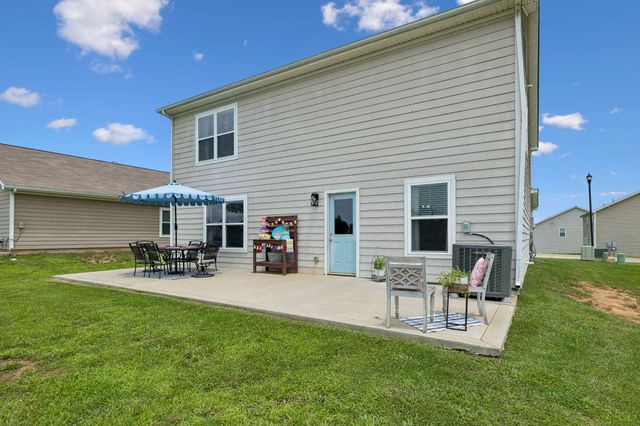 2704 Swarm Ct, Columbia, TN 38401