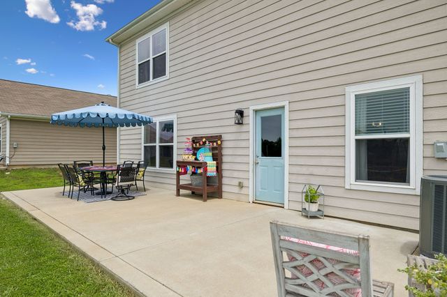 2704 Swarm Ct, Columbia, TN 38401