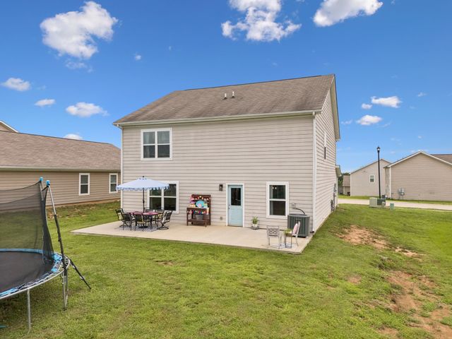 2704 Swarm Ct, Columbia, TN 38401