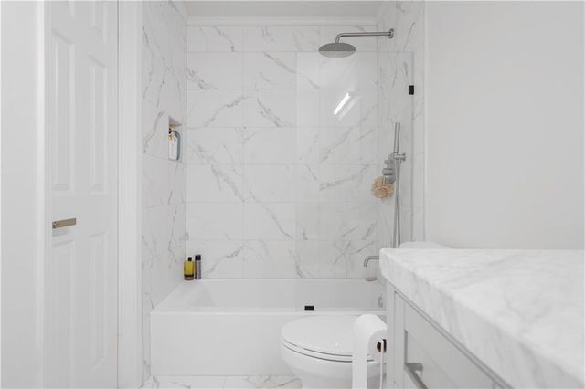 5068 Woodridge Way, Tucker, GA 30084