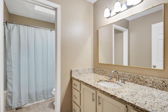 8940 ARMADALE DR, Germantown, TN 38139