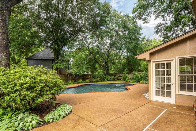 8940 ARMADALE DR, Germantown, TN 38139