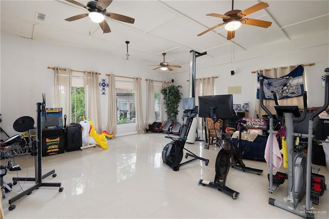 912 N Bentsen Road, Mcallen, TX 78501