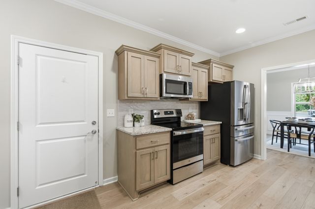 248 Doak Rd, Manchester, TN 37355