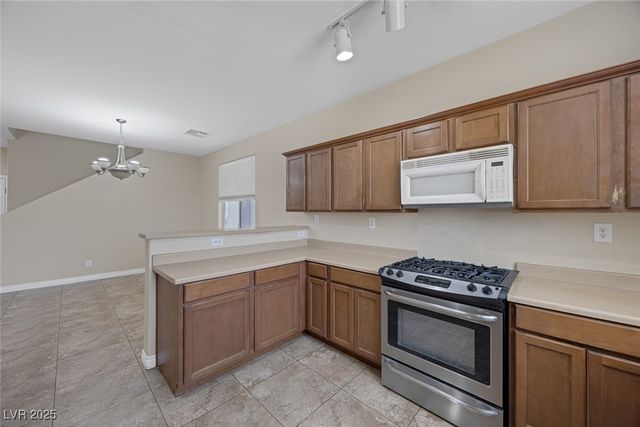 8795 Old Sea Avenue, Las Vegas, NV 89148