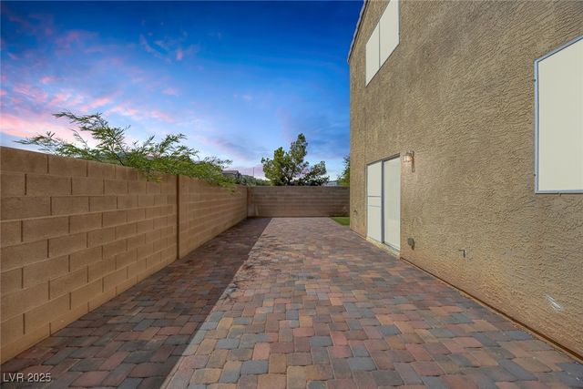 8795 Old Sea Avenue, Las Vegas, NV 89148