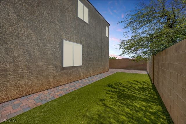 8795 Old Sea Avenue, Las Vegas, NV 89148