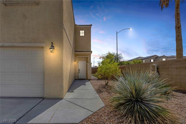 8795 Old Sea Avenue, Las Vegas, NV 89148