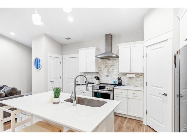 1123 Coyote Ln, Wiggins, CO 80654
