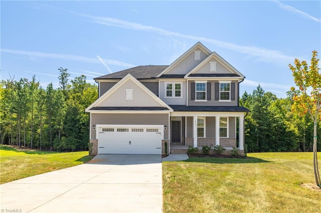 2001 Dock Ridge Drive, Stokesdale, NC 27357