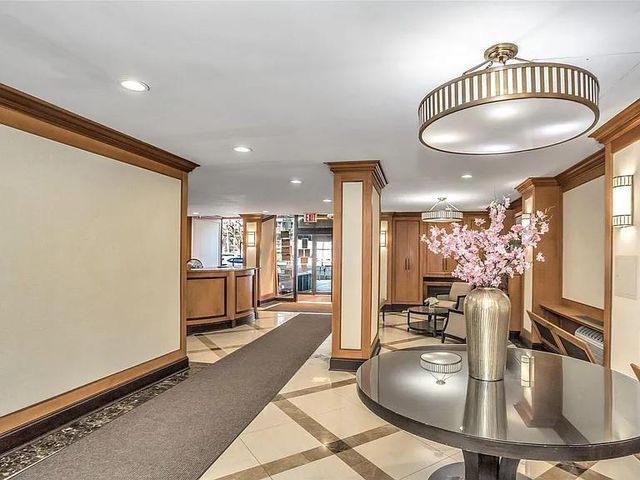 118-18 Union Turnpike 16A, Kew Gardens, NY 11415