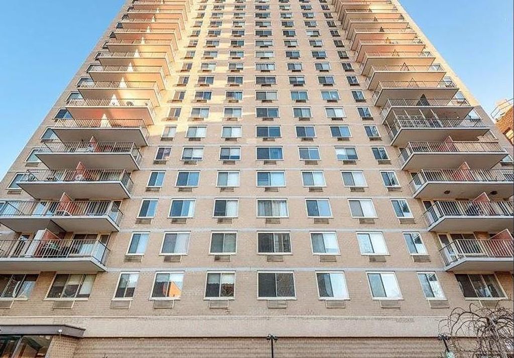118-18 Union Turnpike 16A, Kew Gardens, NY 11415