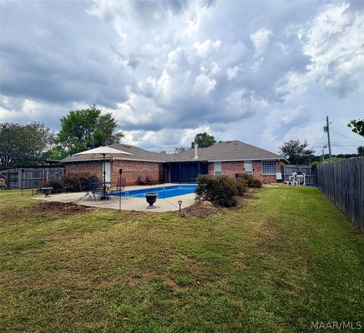 695 Stableway Road, Pike Road, AL 36064