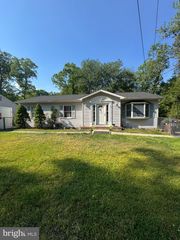 112 PHILLIPS AVE, Browns Mills, NJ 08015