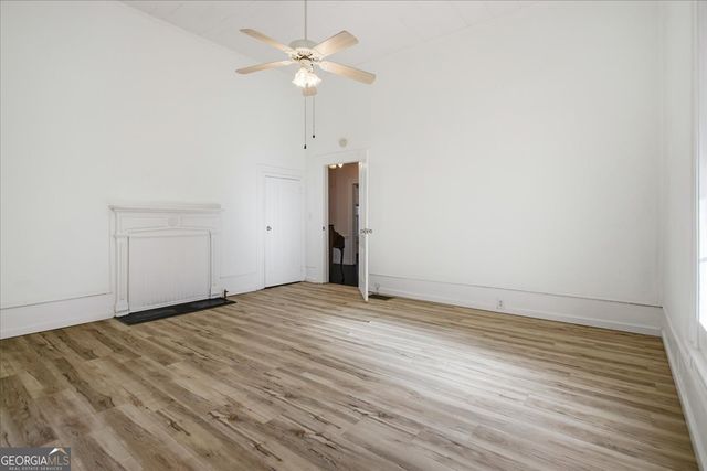 42 S Hunter Street, Senoia, GA 30276