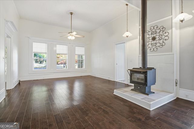 42 S Hunter Street, Senoia, GA 30276