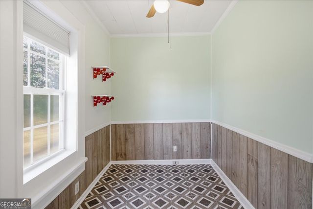 42 S Hunter Street, Senoia, GA 30276