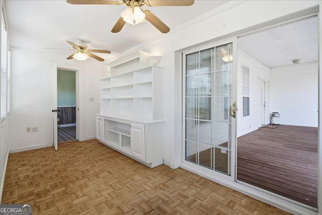 42 S Hunter Street, Senoia, GA 30276