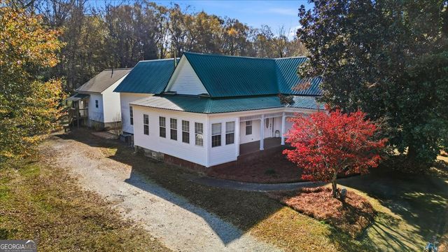 42 S Hunter Street, Senoia, GA 30276