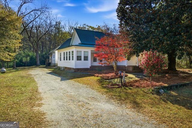 42 S Hunter Street, Senoia, GA 30276