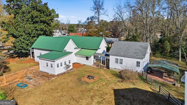 42 S Hunter Street, Senoia, GA 30276