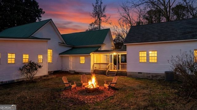 42 S Hunter Street, Senoia, GA 30276