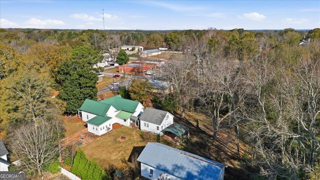 42 S Hunter Street, Senoia, GA 30276